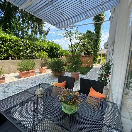 Stanger Guest house 3*