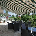 Stanger بيت ضيافة