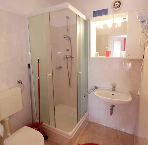 Stanger Pensionat 3*