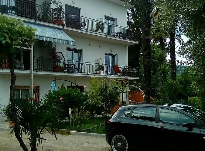 Stanger Pensionat 3*